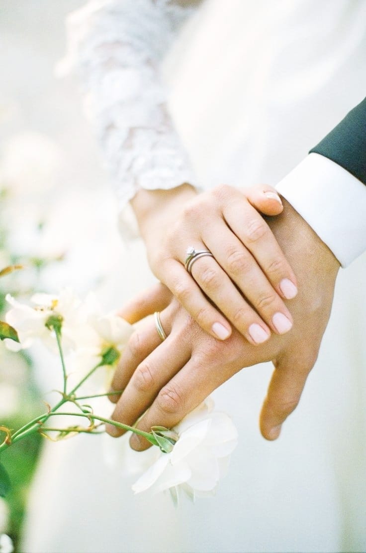 Hands couple 2